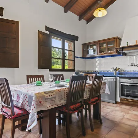 Apartment La Tenada *